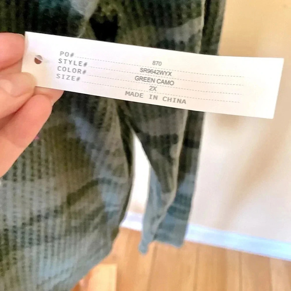 Sweet Romeo Green Camo Thermal Shirt Women’s Size 2X - Picture 8 of 9